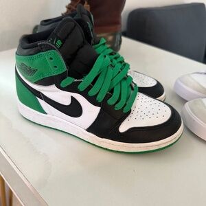 Green/White/Black Jordan 1s